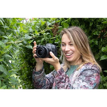 Cargar imagen en el visor de la galería, Canon EOS R8 + RF 24mm F/1.8 Macro IS STM