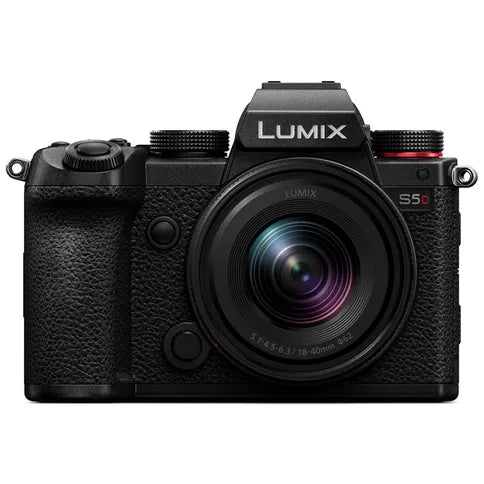 Panasonic LUMIX S5D + 18-40 mm F/4,5-6,3