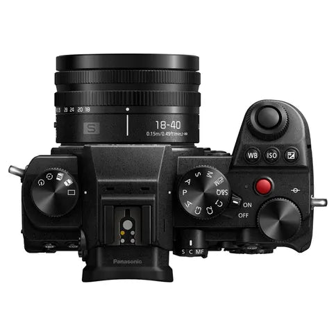 Panasonic LUMIX S5D + 18-40 mm F/4,5-6,3